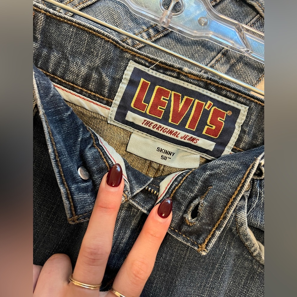 Levi cut off shorts